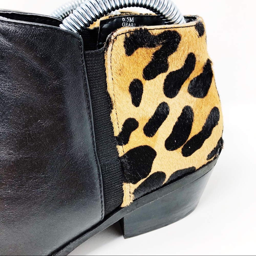 Apri Women’s 6.5US Italian Leopard Black Booties - Picture 2 of 8